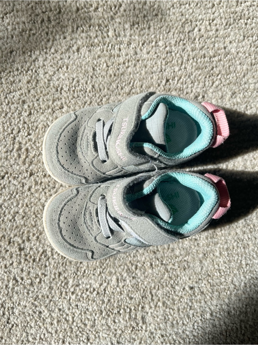 TSUKIHOSHI Gray Sneakers with Mint Interior and Pink Heel Loop